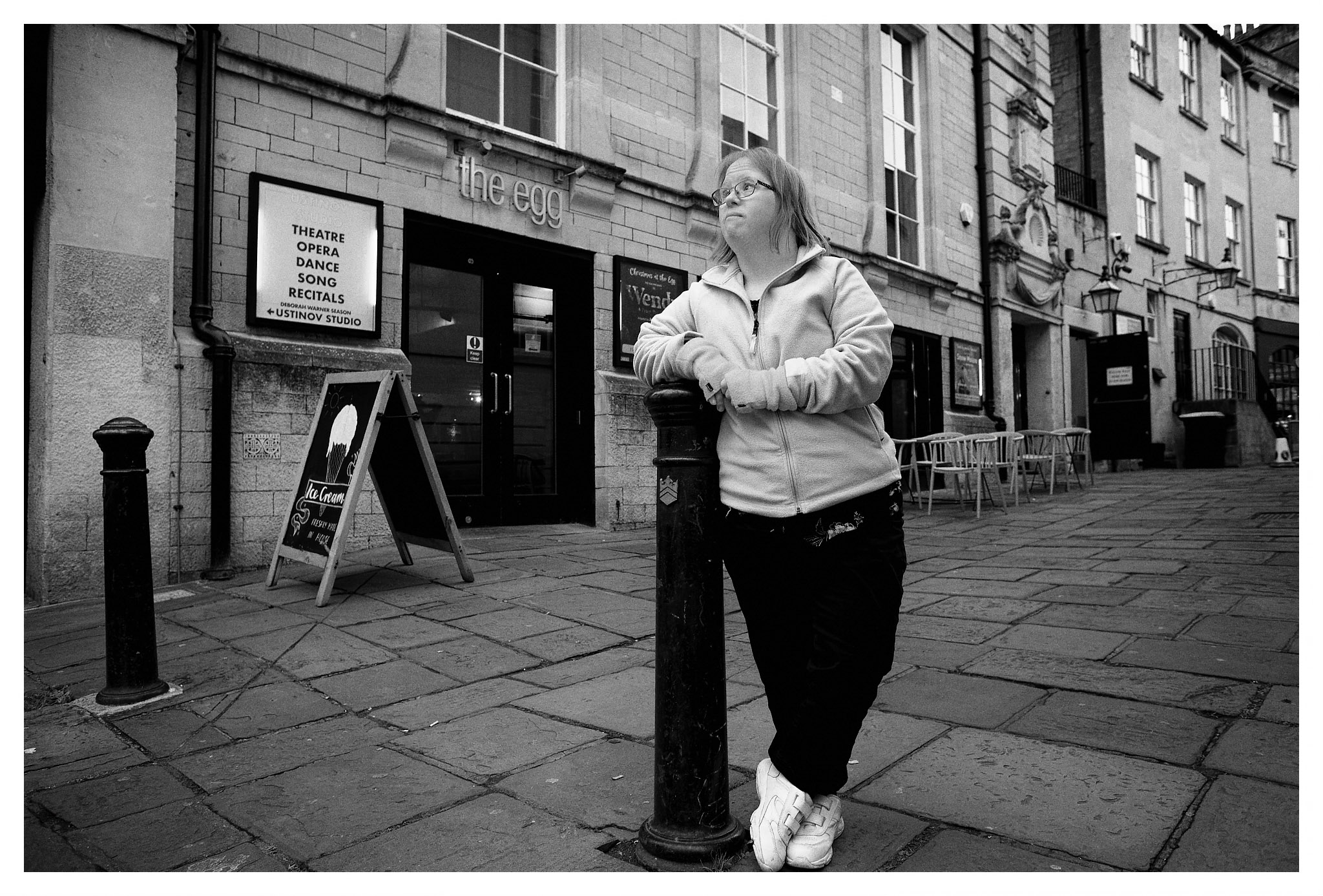 Black & White portrait of Bethan